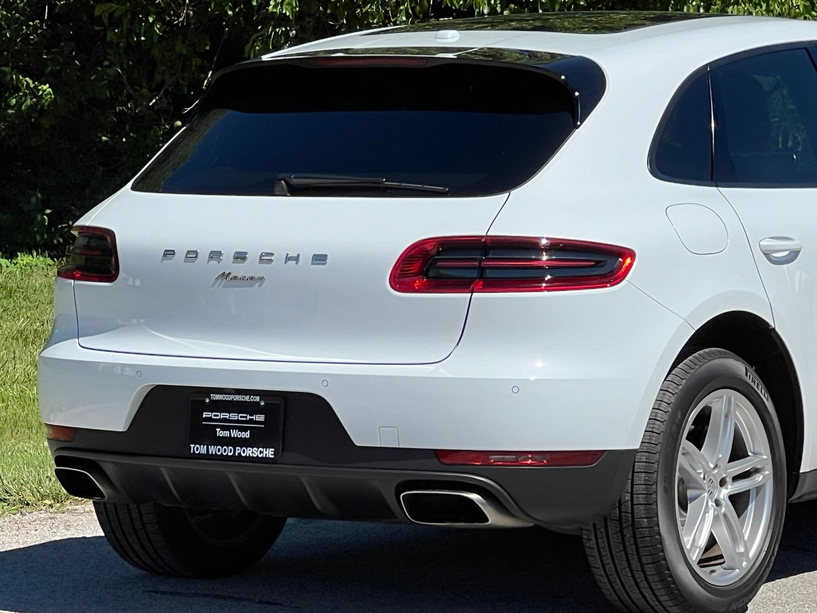 Used 2018 Porsche Macan AWD/4WD image 10