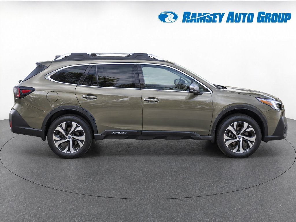 Certified 2022 Subaru Outback Touring XT AWD/4WD image 8