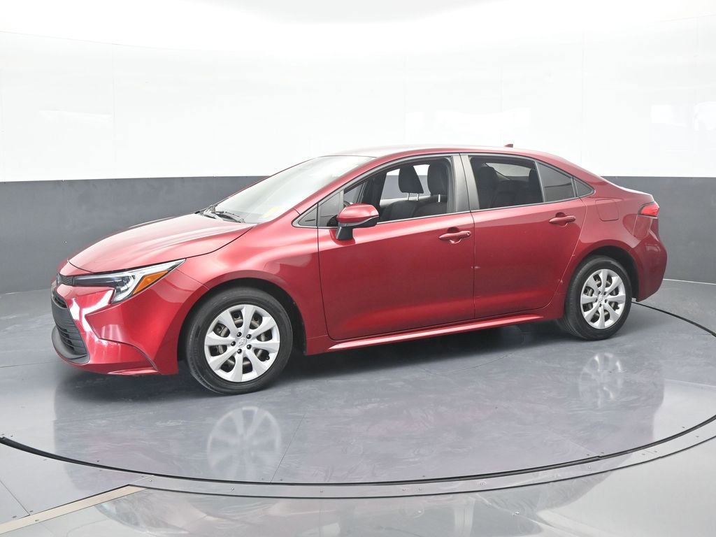 Used 2023 Toyota Corolla Hybrid Sedan video 2