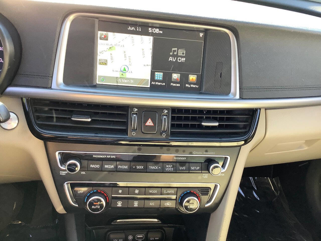 Used 2016 Kia Optima LX w/ Technology Package FWD image 32
