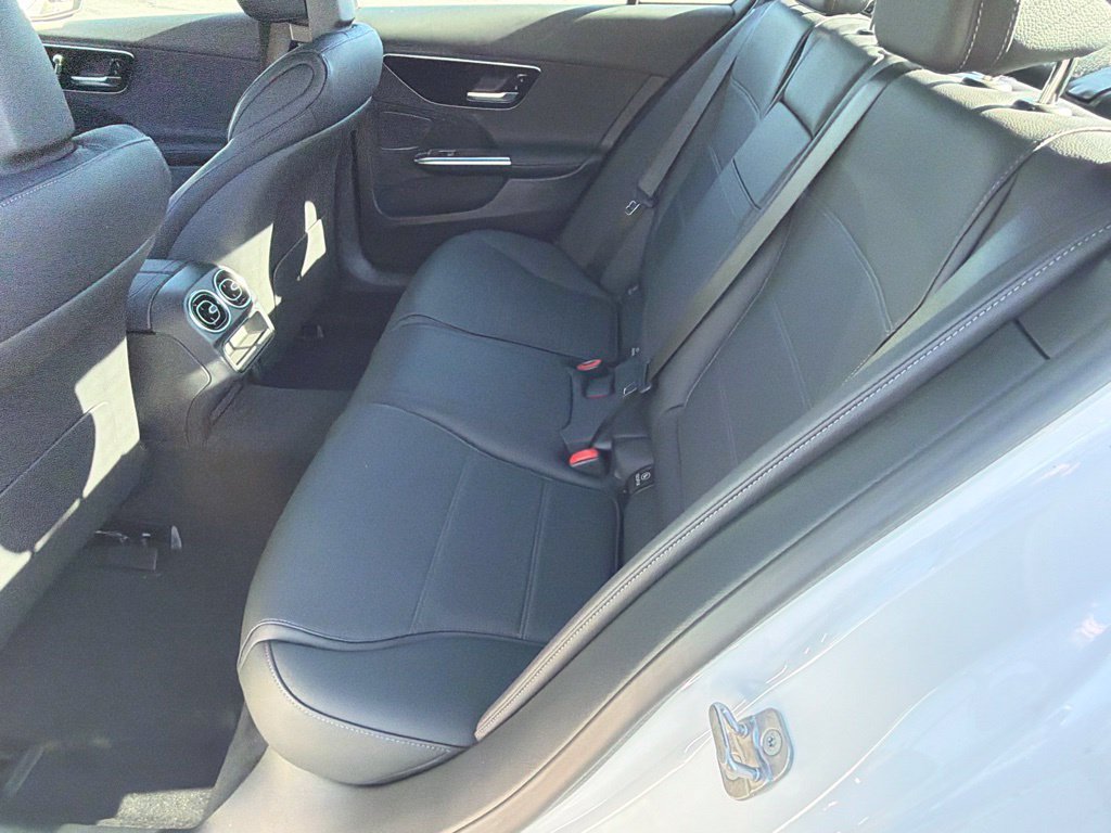 New 2026 Mercedes-Benz C 300 Sedan image 31