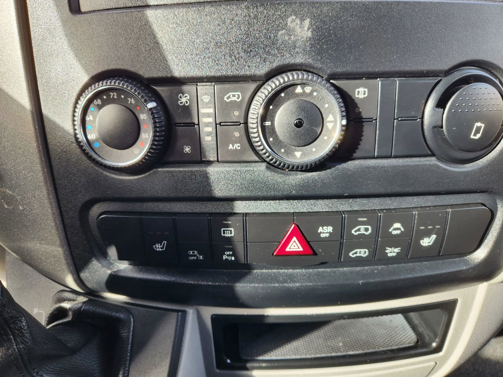 Used 2017 Mercedes-Benz Sprinter 2500 image 27