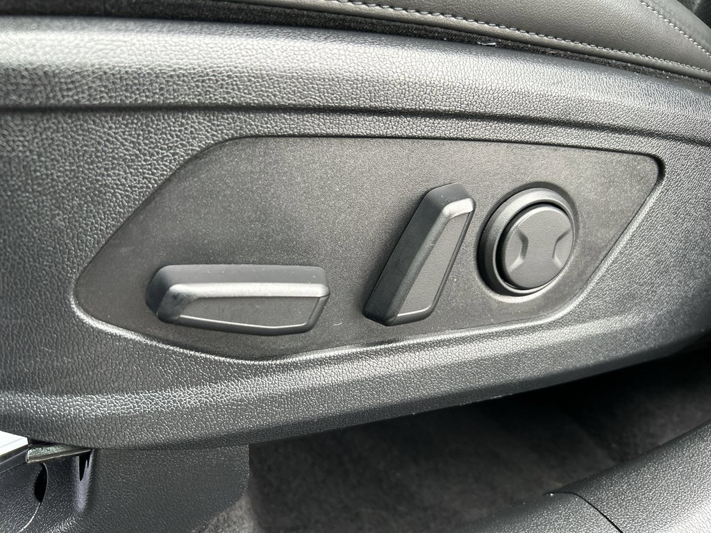 Certified 2025 Kia Sorento X-Line EX AWD/4WD image 21