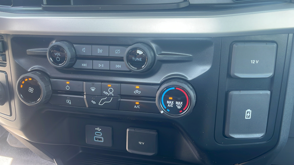 Used 2023 Ford F250 XL RWD image 17