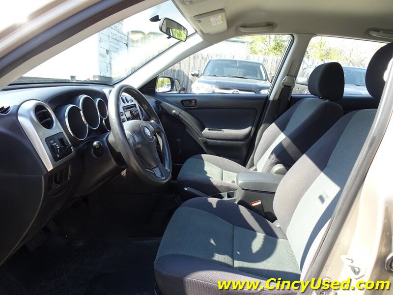 Used 2003 Toyota Matrix AWD image 10