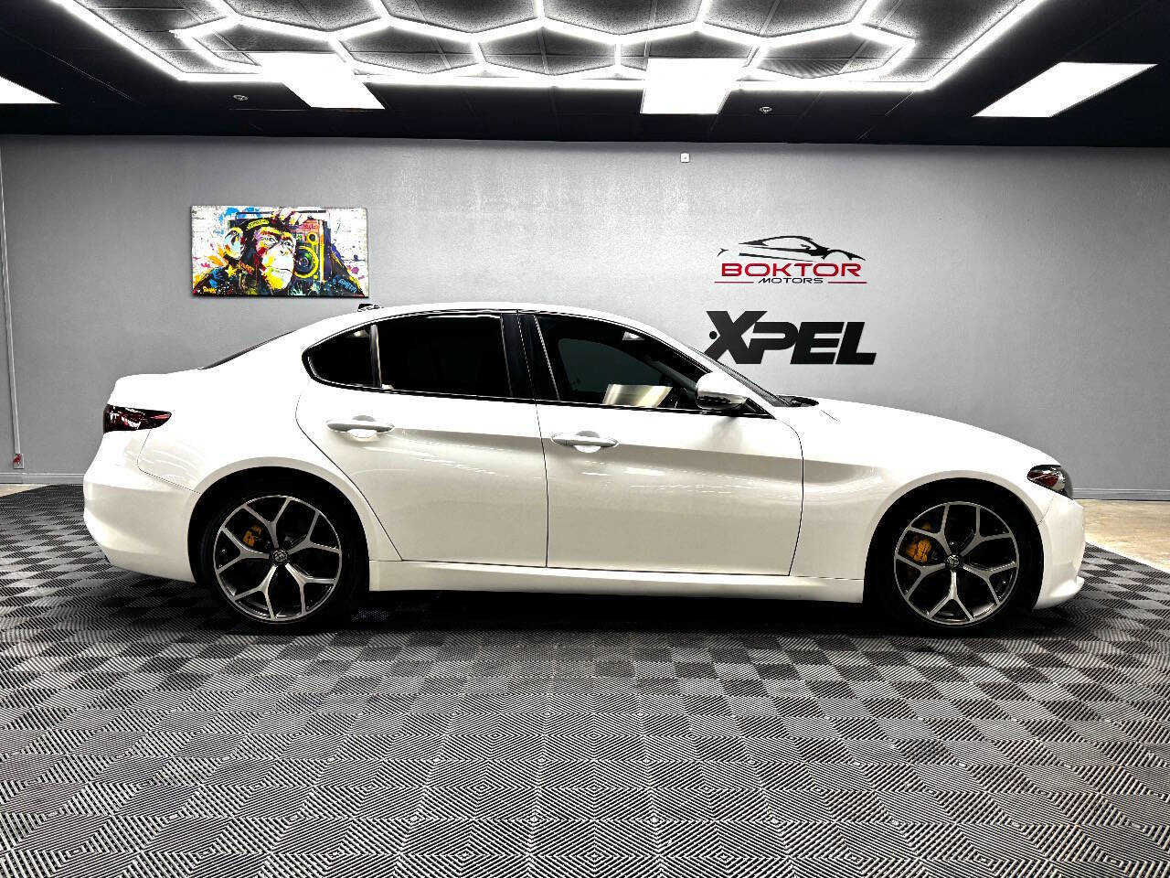 Used 2018 Alfa Romeo Giulia Ti Sport w/ Quick Order Package 22U Sport image 15