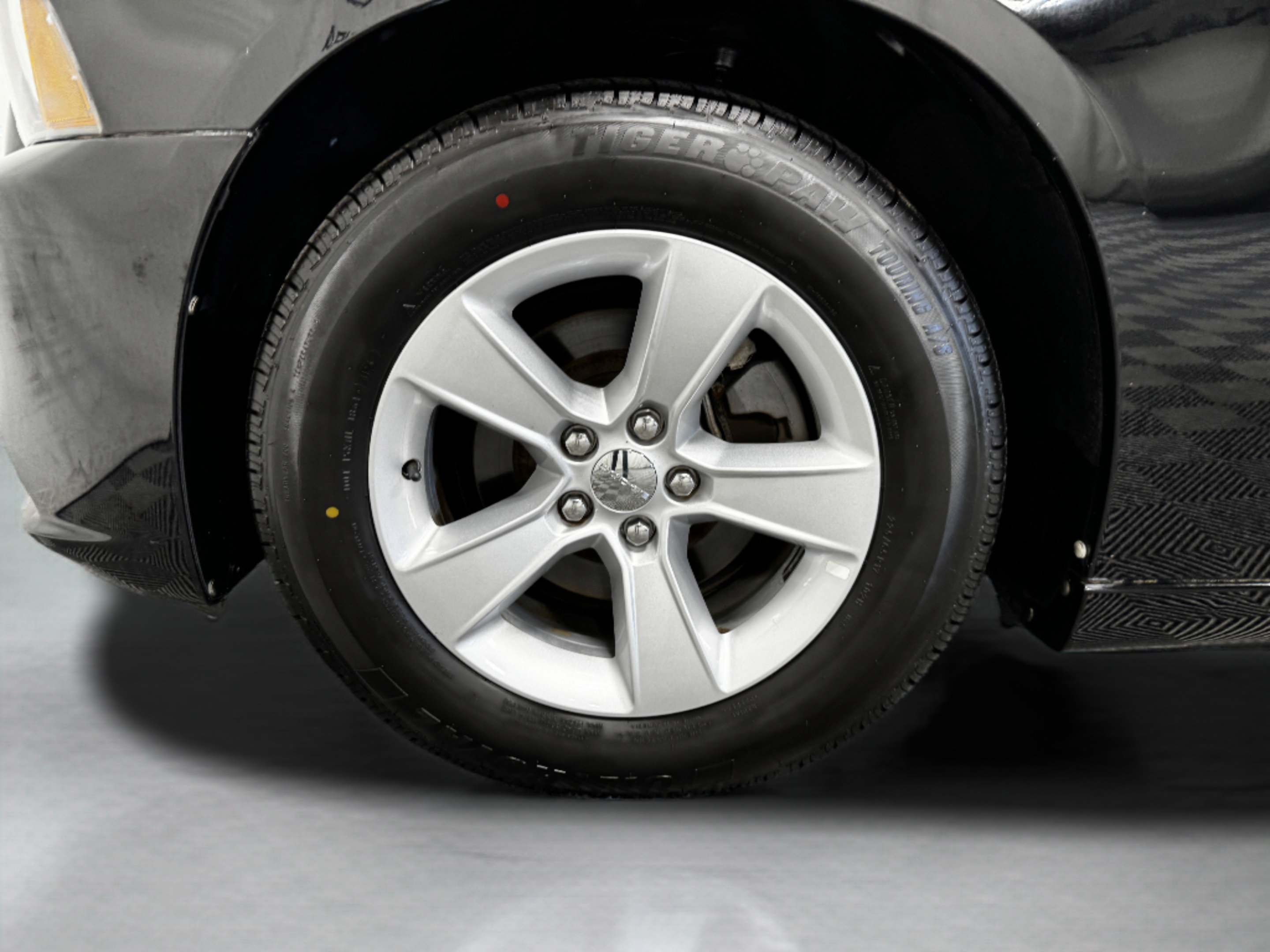 Used 2014 Dodge Charger SE RWD image 43