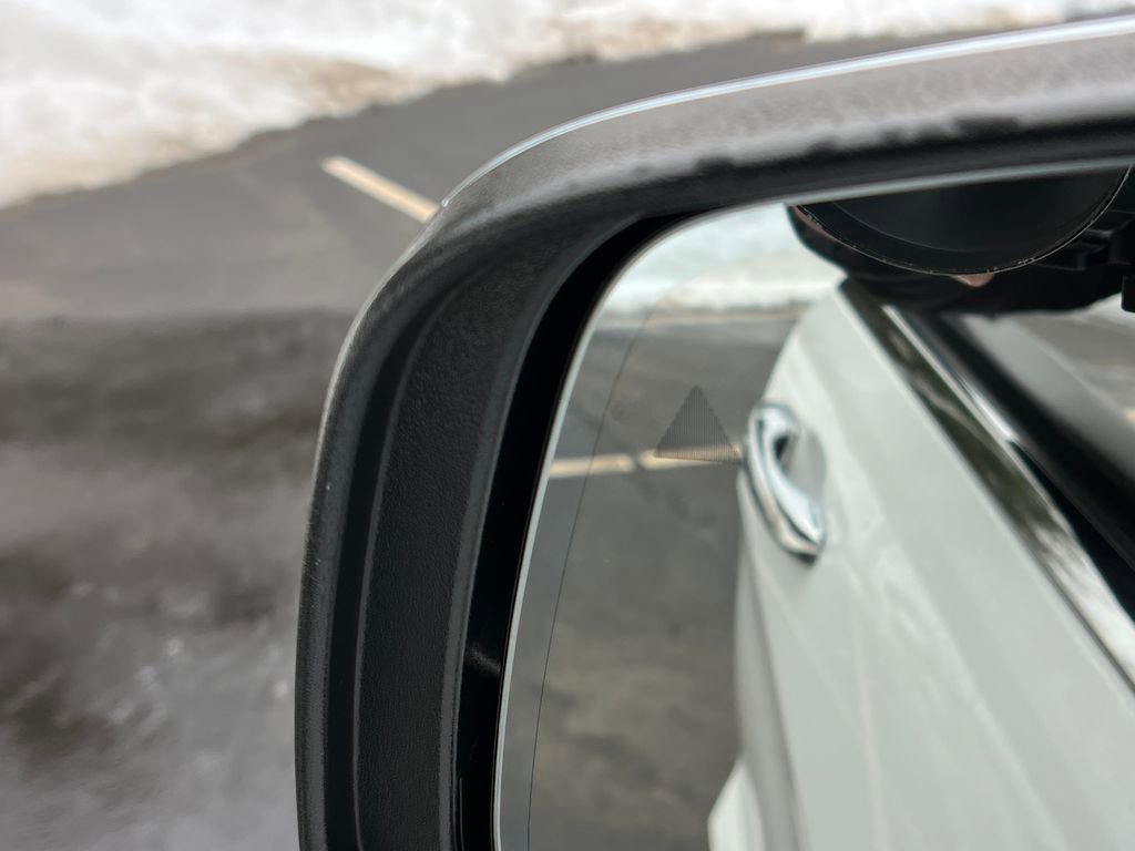 Used 2020 Jeep Grand Cherokee Overland image 27