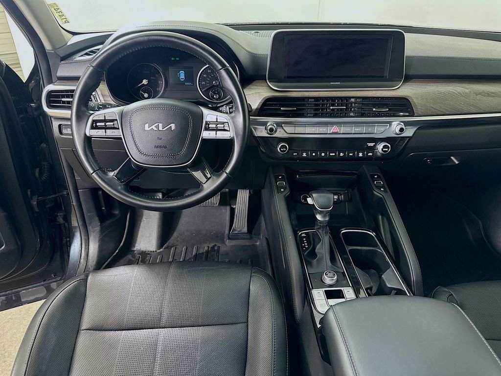 Used 2022 Kia Telluride EX w/ EX Premium Package image 18