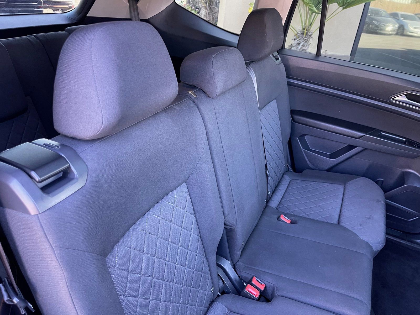 Used 2018 Volkswagen Atlas Launch Edition FWD image 22