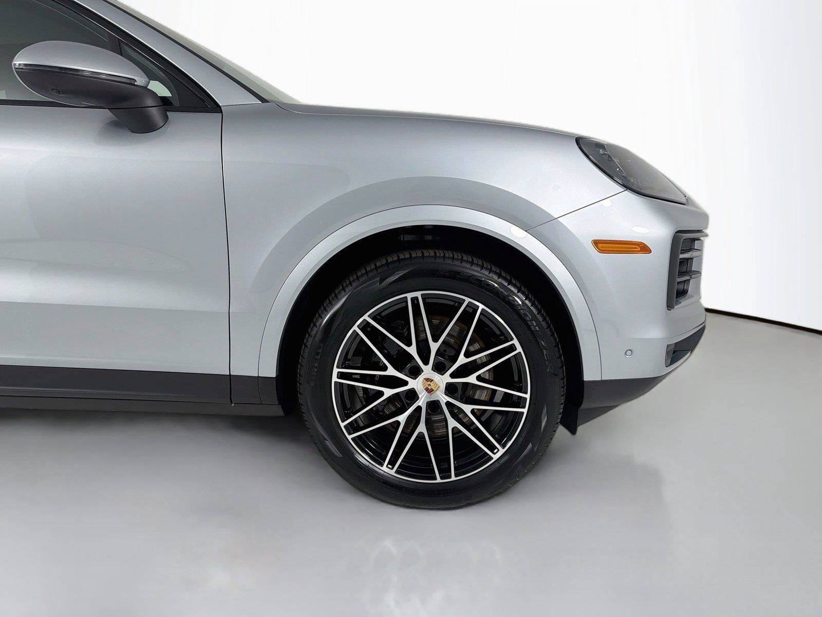 Used 2025 Porsche Cayenne Coupe AWD/4WD image 29