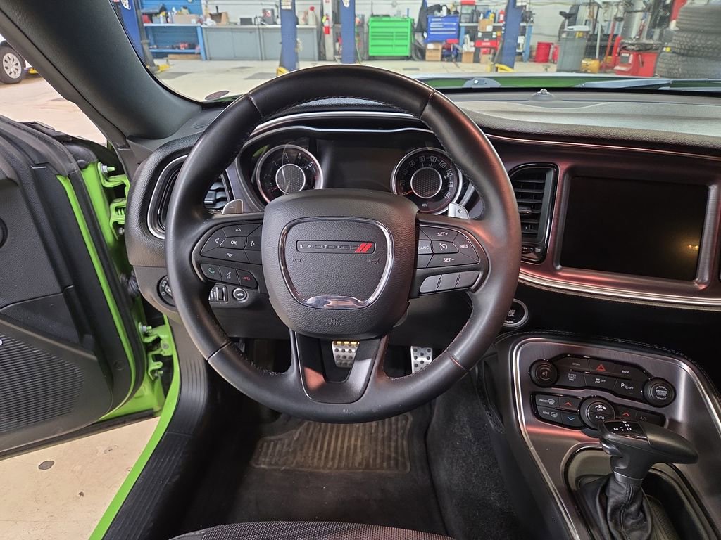 Used 2015 Dodge Challenger R/T Scat Pack w/ Scat Pack Stripe Group image 14