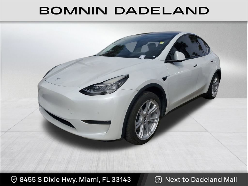 Used 2021 Tesla Model Y Long Range image 1