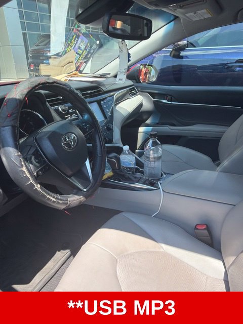Used 2018 Toyota Camry XSE FWD image 6