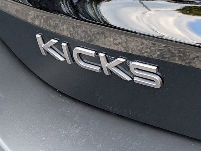 Used 2025 Nissan Kicks SR image 15