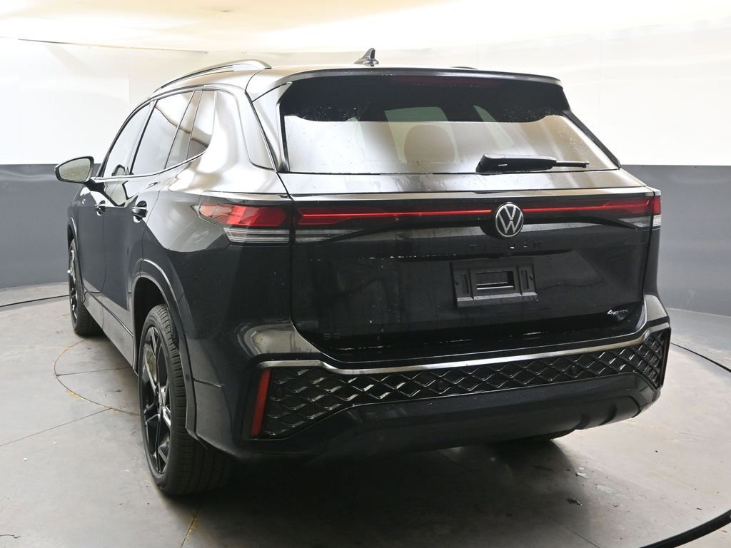 New 2026 Volkswagen Tiguan SE R-Line image 4