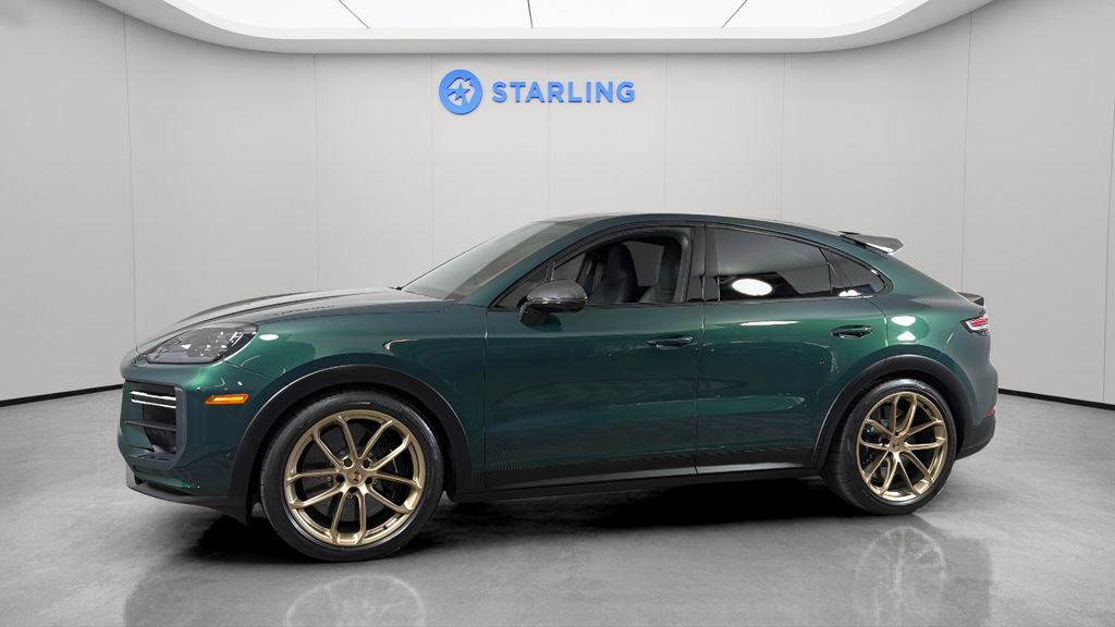 Used 2025 Porsche Cayenne Turbo GT AWD/4WD image 3
