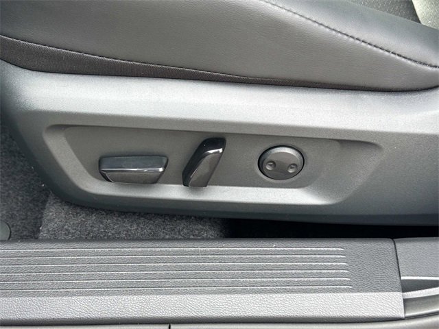 New 2026 Nissan Rogue SV image 25