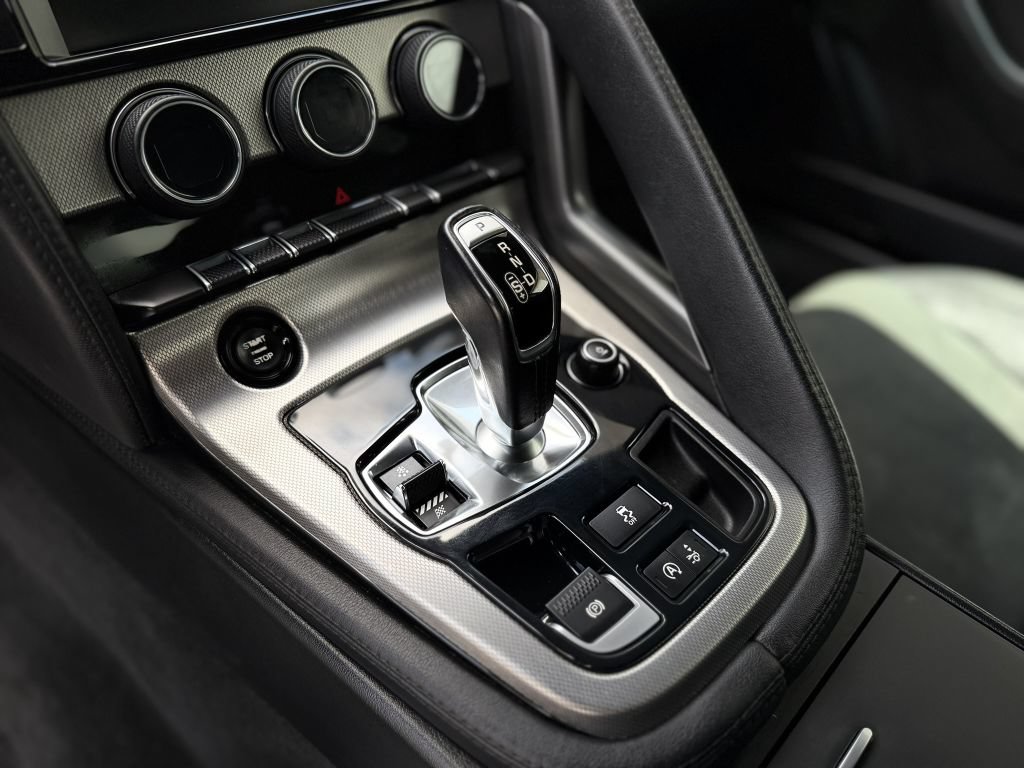 Used 2017 Jaguar F-TYPE Coupe RWD image 17
