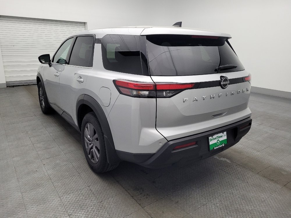 Used 2023 Nissan Pathfinder S image 5