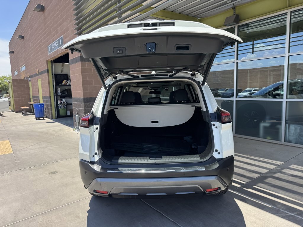 Used 2023 Nissan Rogue SL w/ SL Premium Package image 36