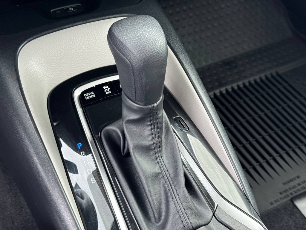 Certified 2025 Toyota Corolla LE w/ LE Premium Package FWD image 27