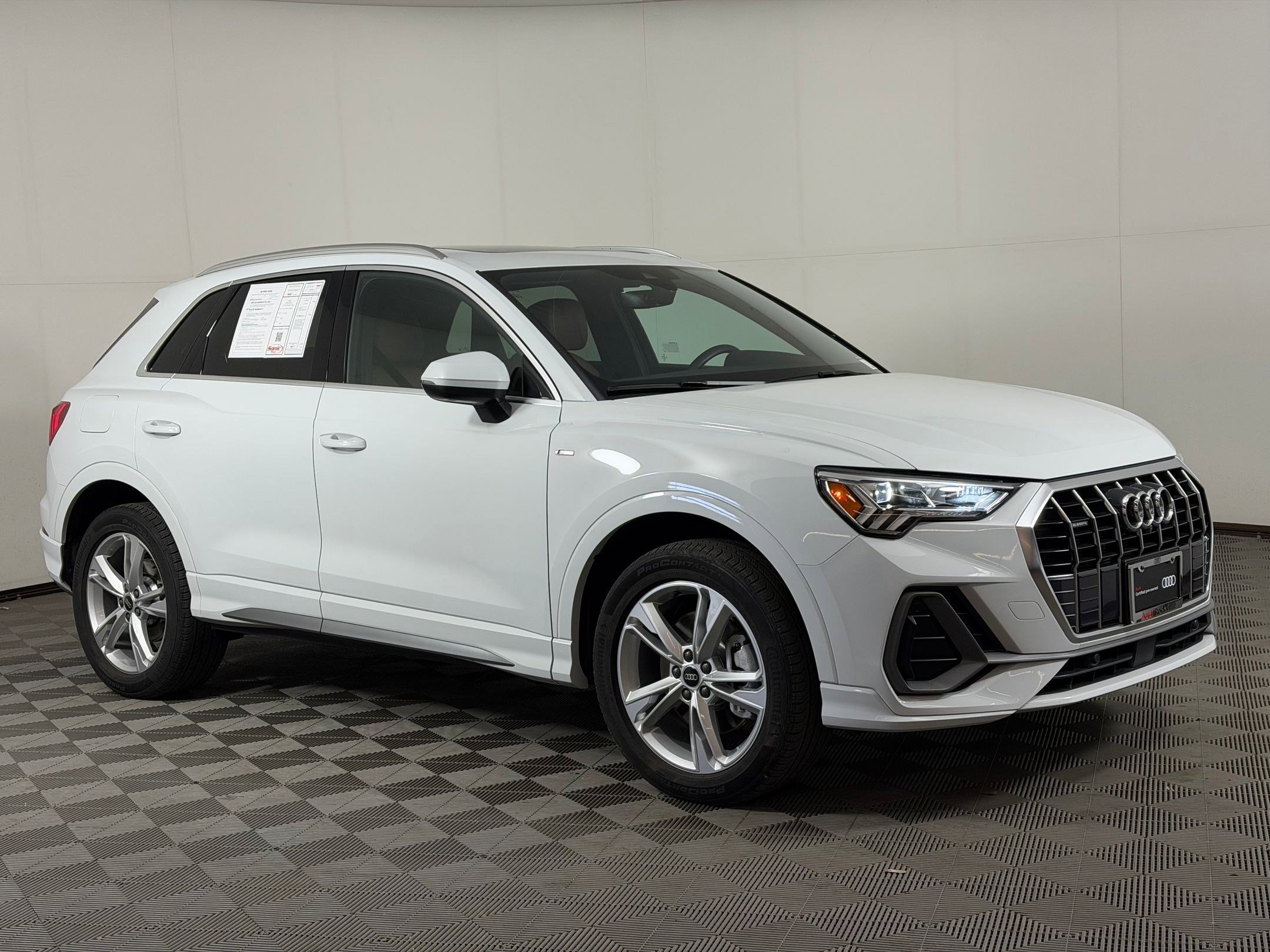 Certified 2023 Audi Q3 2.0T Premium Plus w/ Premium Plus Package AWD/4WD image 7