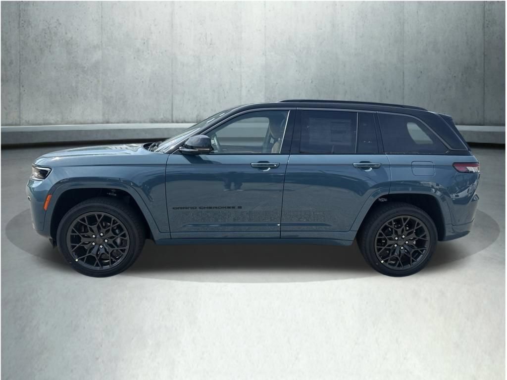 New 2026 Jeep Grand Cherokee Summit w/ Obsidian Package AWD/4WD video 2