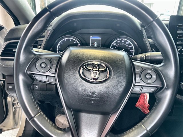Used 2023 Toyota Camry SE image 14