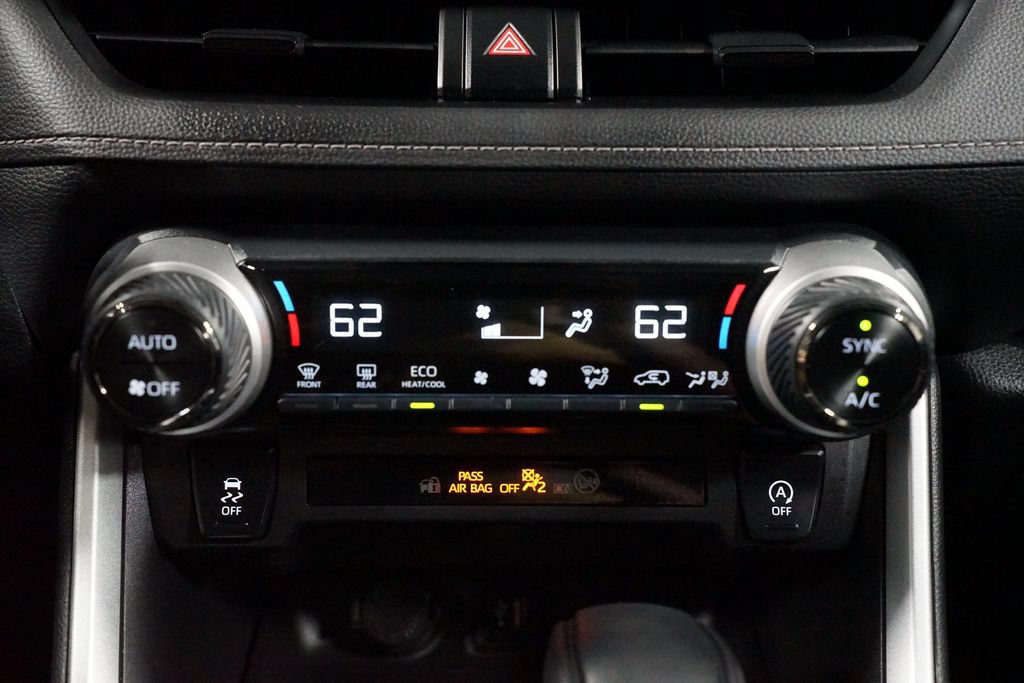 Certified 2023 Toyota RAV4 XLE FWD image 20
