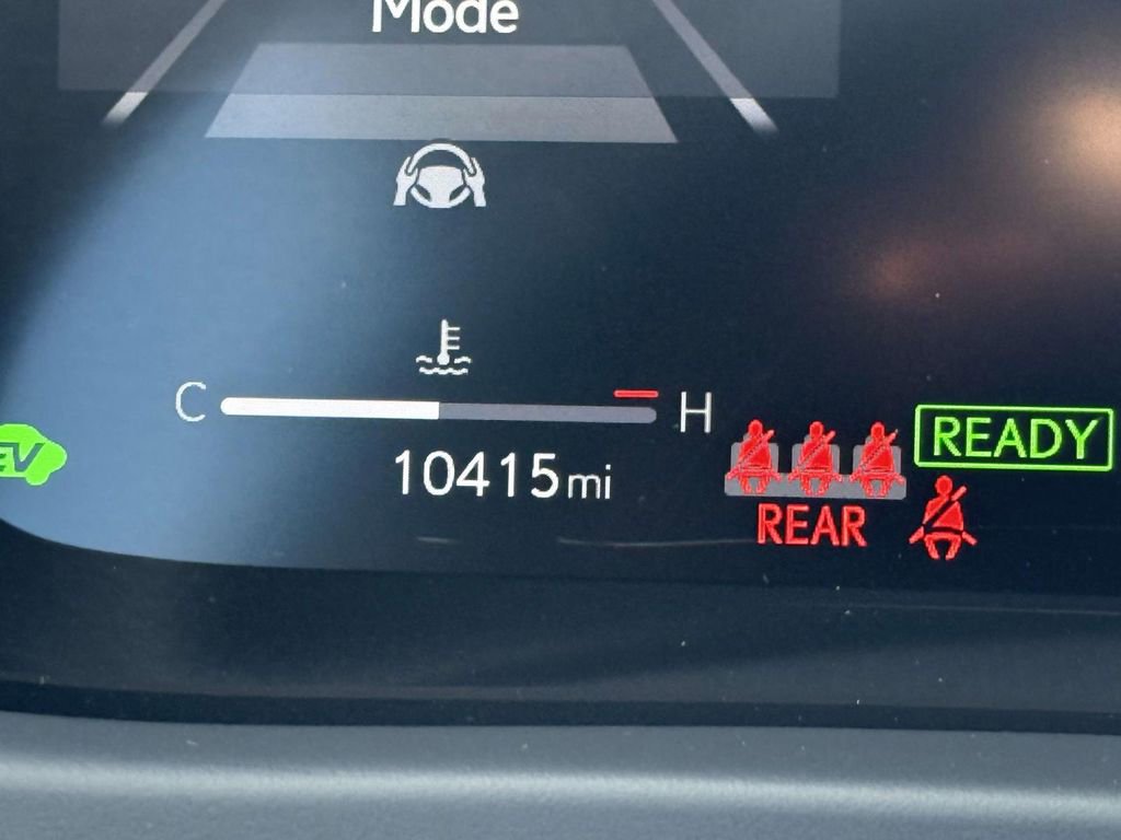 Used 2025 Lexus UX 300h AWD image 30