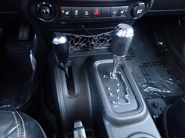 Used 2016 Jeep Wrangler Unlimited Rubicon image 20