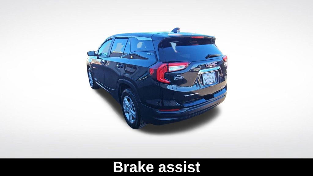 Used 2024 GMC Terrain SLE image 7