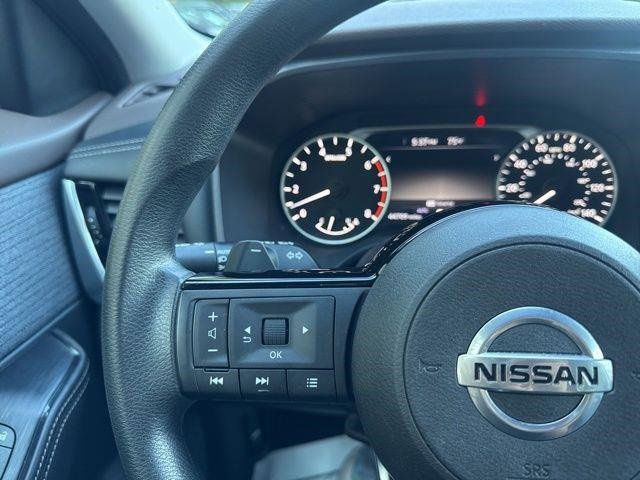 Used 2021 Nissan Rogue SV image 27