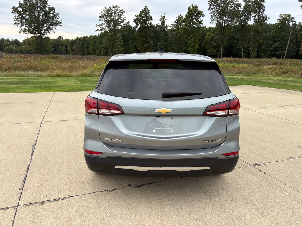 Used 2024 Chevrolet Equinox LT w/ LPO, Floor Liner Package FWD image 5