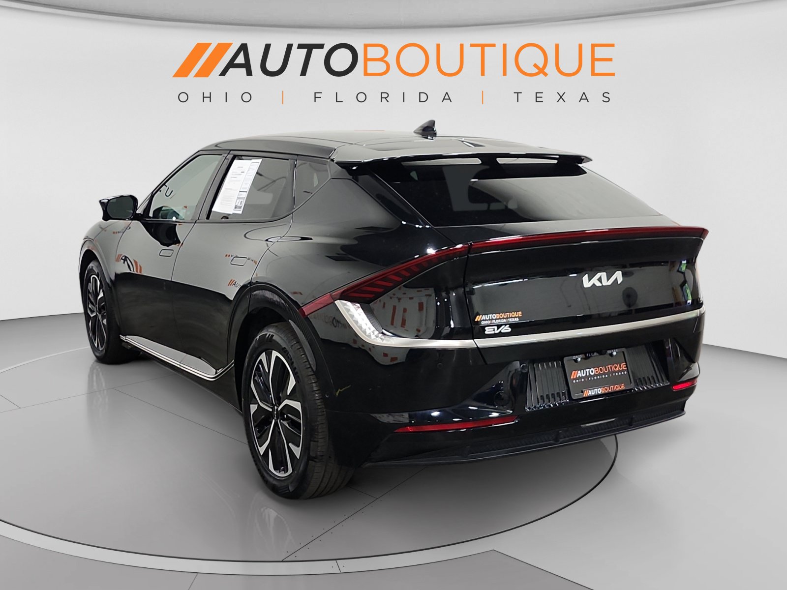 Used 2024 Kia EV6 Wind w/ Wind Technology Package AWD/4WD image 3
