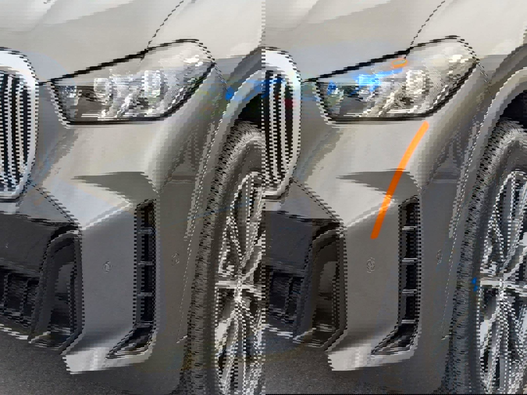 New 2026 BMW X5 xDrive50e w/ M Sport Package image 9