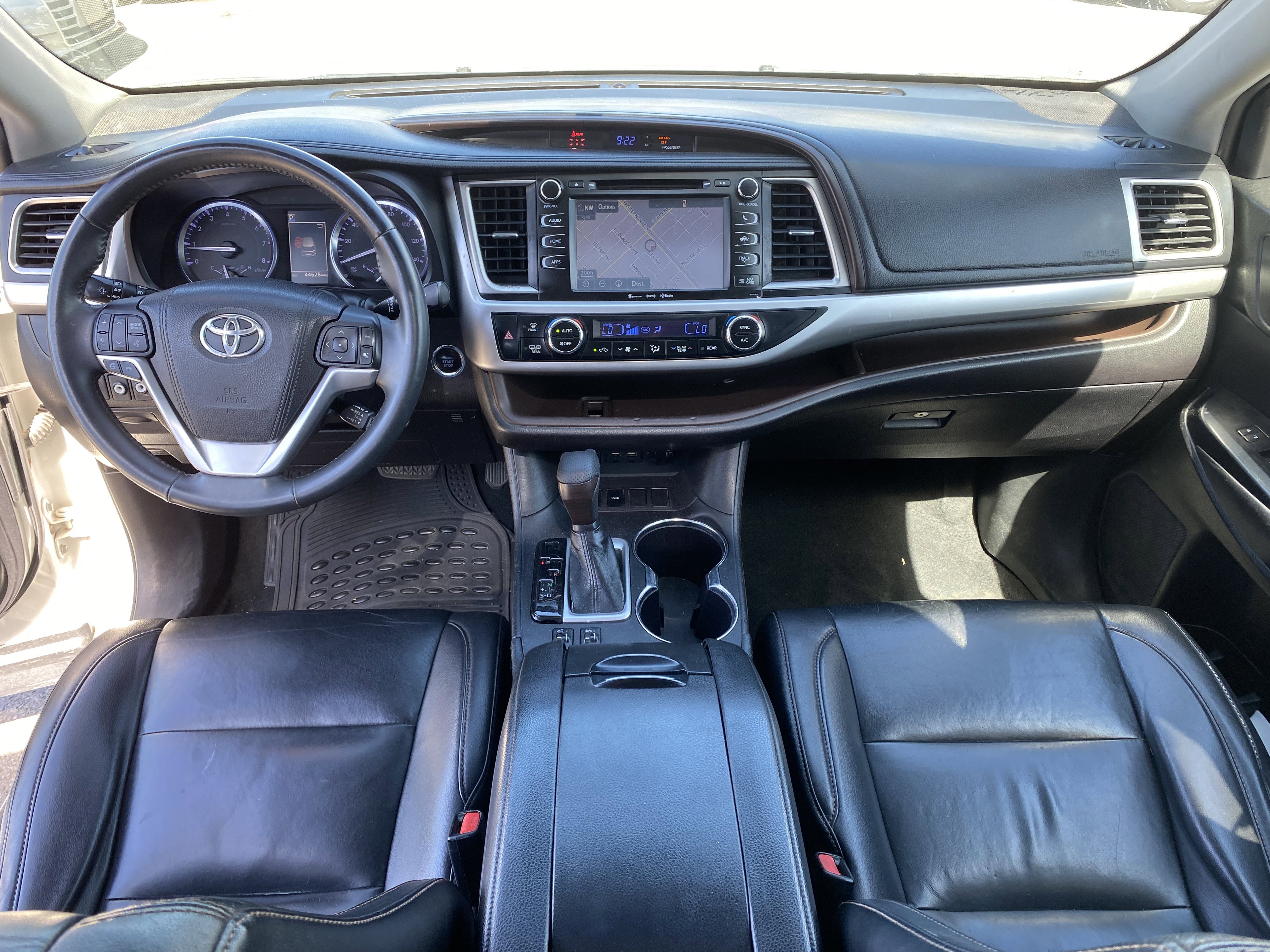 Used 2019 Toyota Highlander XLE image 21