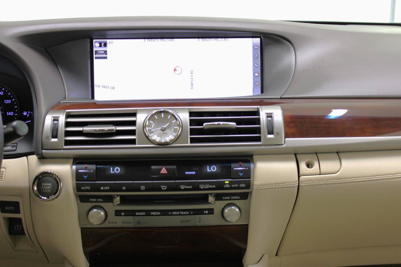 Used 2017 Lexus LS 460 w/ Comfort Package RWD image 53