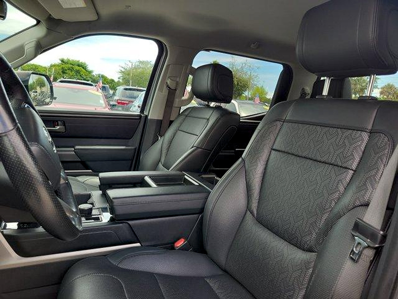 Used 2022 Toyota Tundra SR5 w/ SR5 Premium Package AWD/4WD image 26