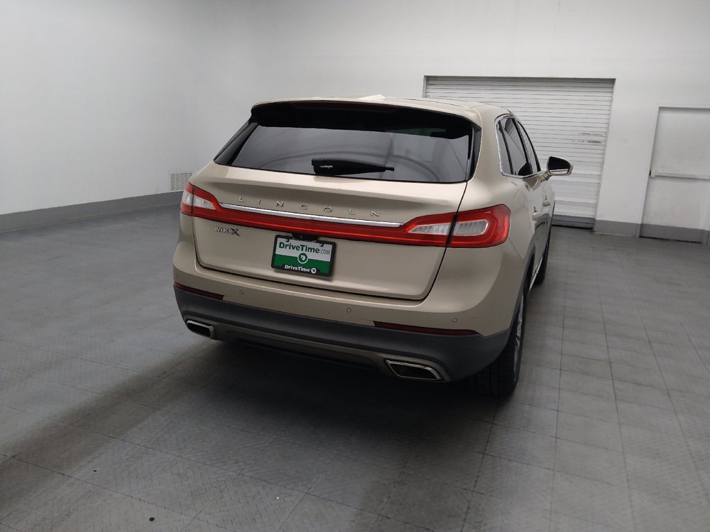 Used 2017 Lincoln MKX Select w/ Select Plus Package FWD image 7