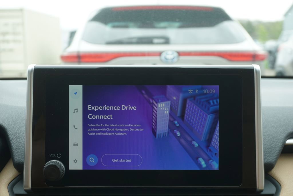 Used 2025 Toyota RAV4 XLE w/ Convenience Package AWD/4WD image 12