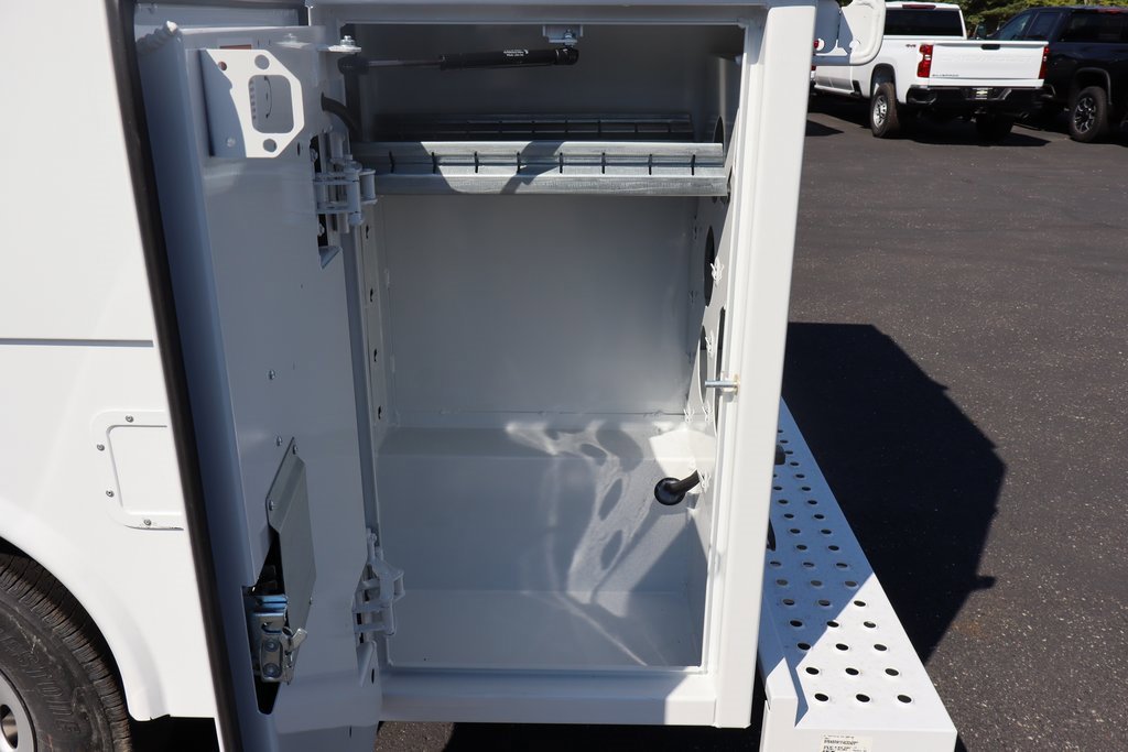 New 2025 Chevrolet Express 3500 w/ Power Convenience Package image 7