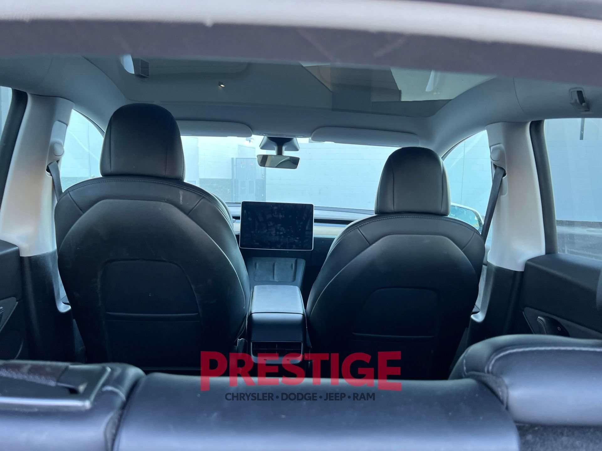 Used 2021 Tesla Model Y Long Range AWD/4WD image 17