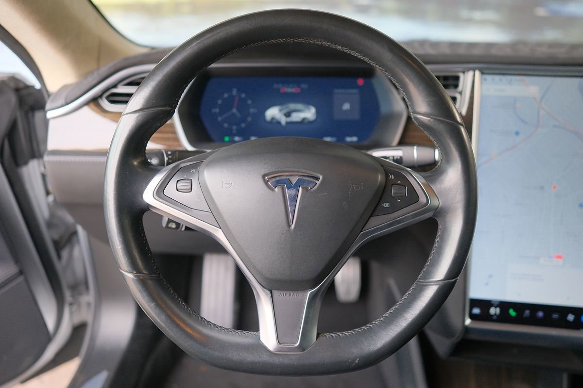 Used 2016 Tesla Model S P90D image 15