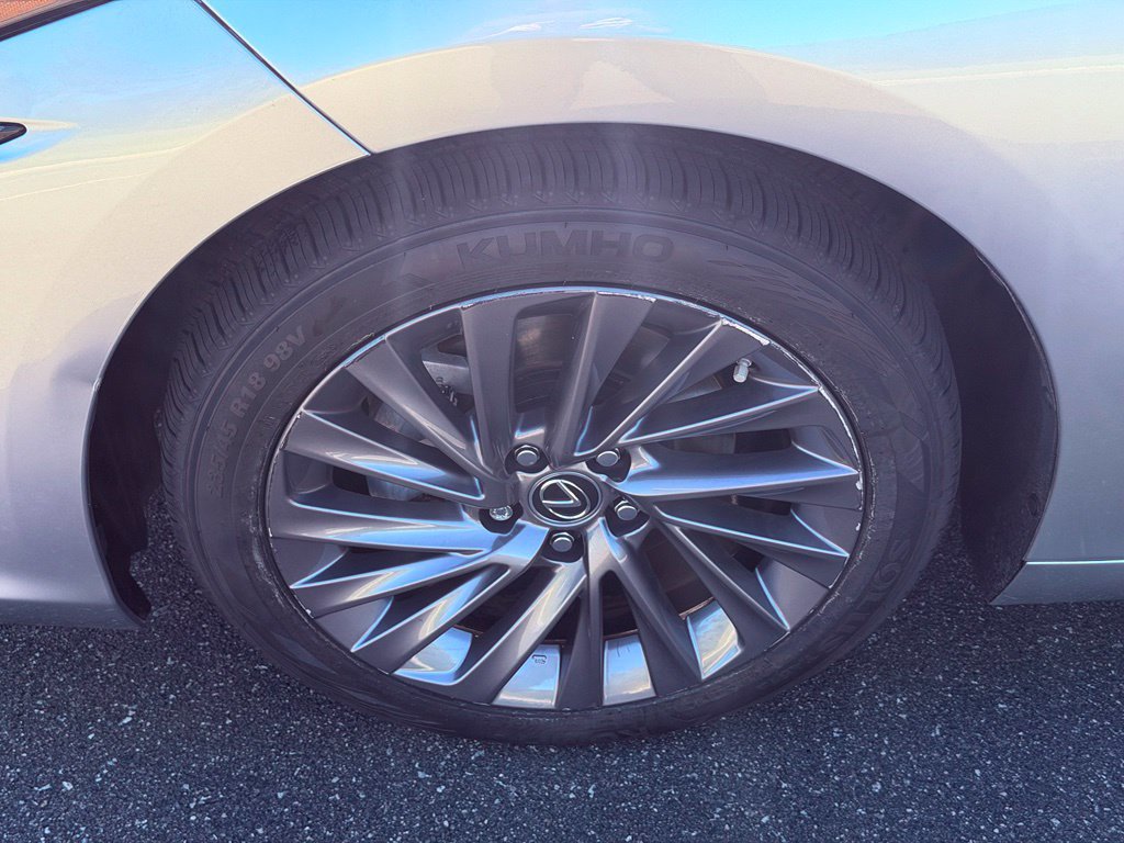 Certified 2023 Lexus ES 350 Ultra Luxury w/ Accessory Package (Z2) FWD image 16