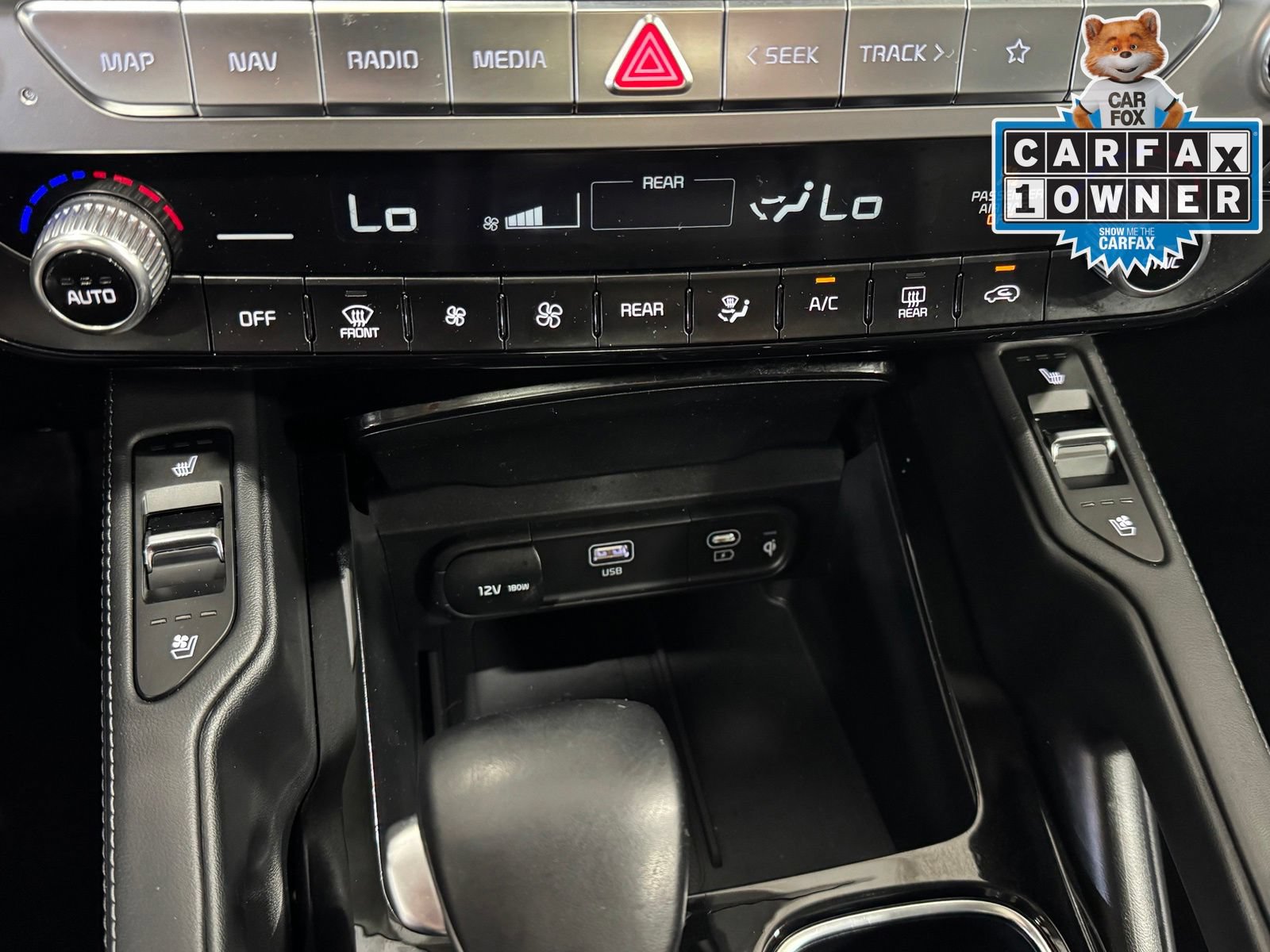 Used 2023 Kia Telluride EX w/ EX Captain's Chair Package FWD image 27