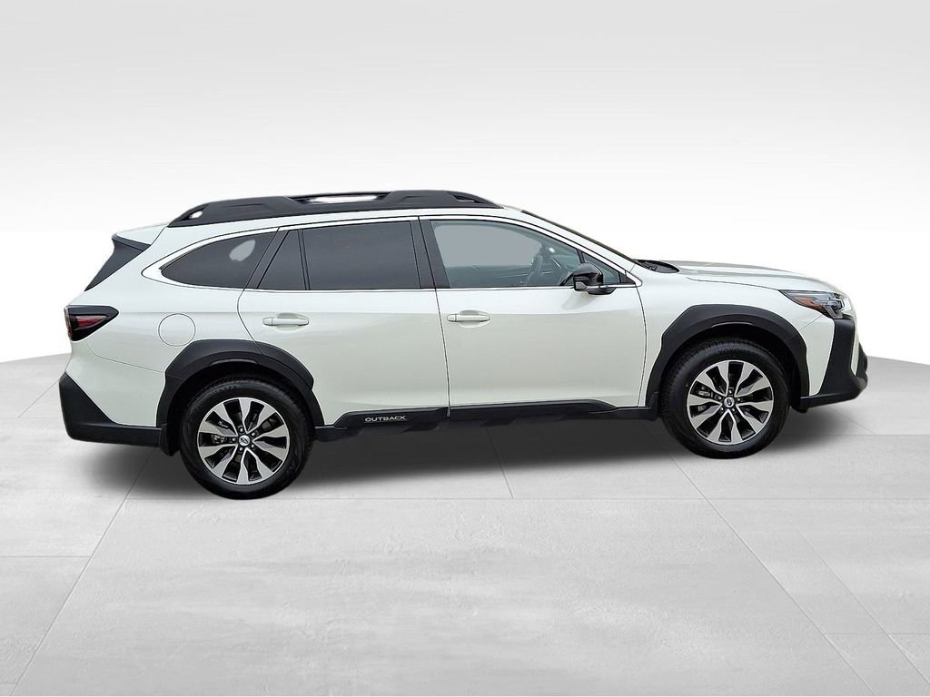 Used 2025 Subaru Outback Limited image 7