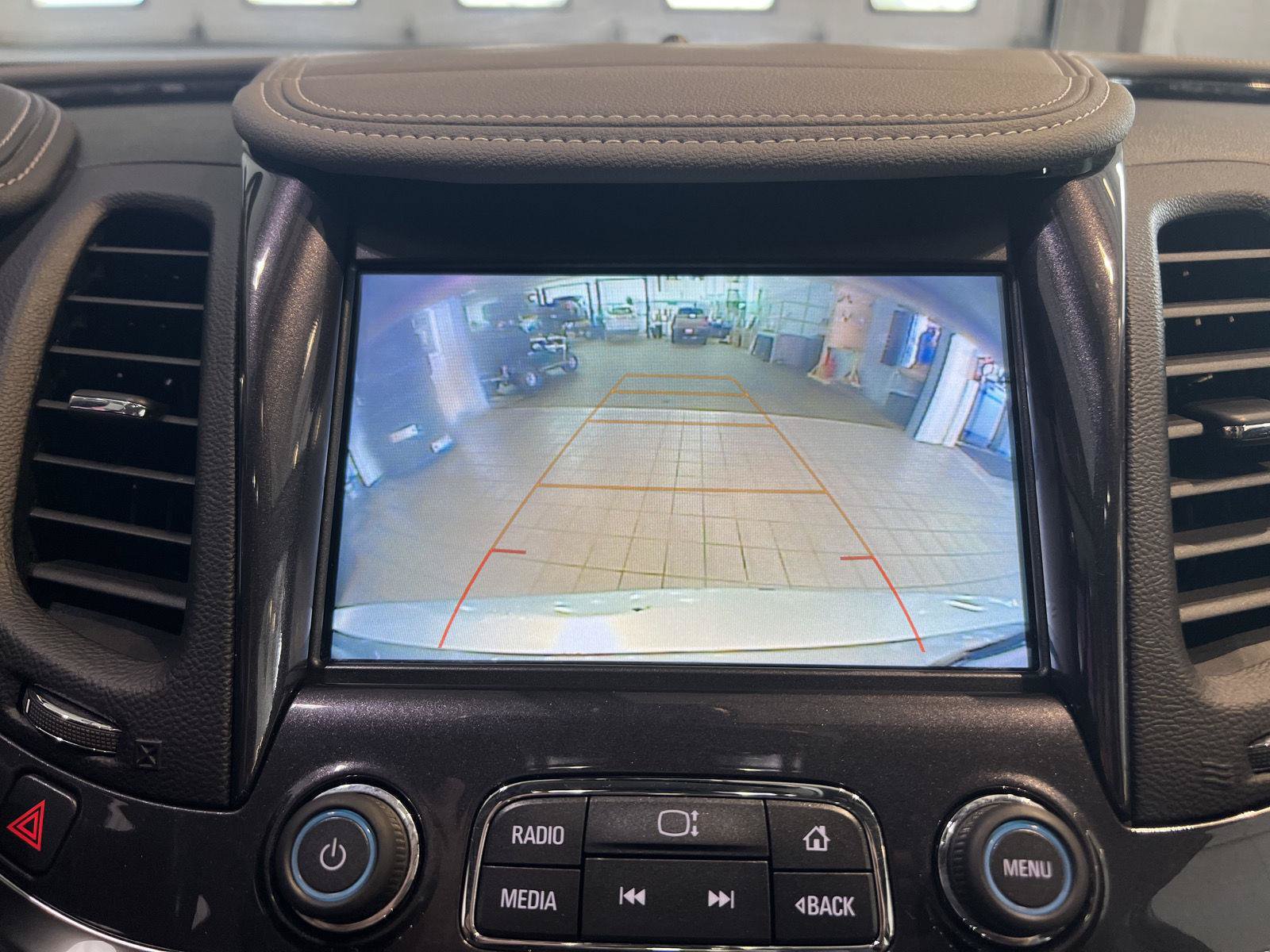 Used 2018 Chevrolet Impala LT w/ LT Convenience Package FWD image 25