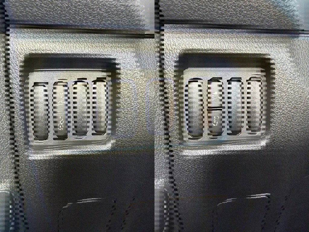 New 2025 Mitsubishi Outlander Sport LE image 22